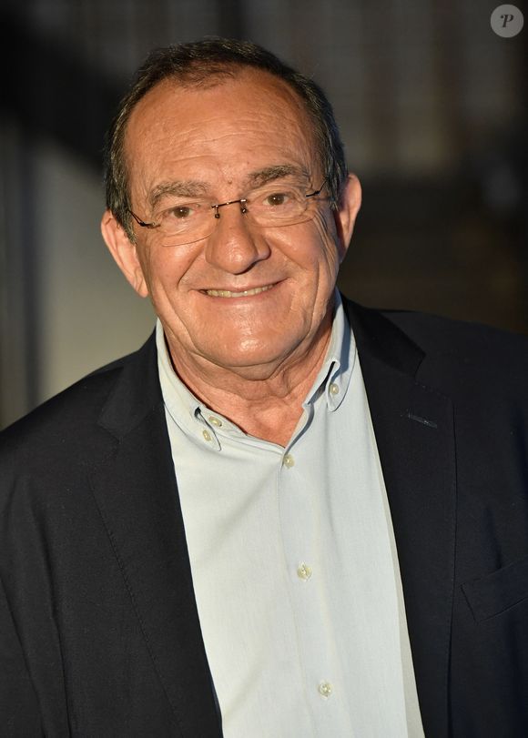 Sur Instagram, sa maman a confié avoir eu des nouvelles de son fils Tom qui a réussi à se mettre hors de danger.

Jean-Pierre Pernaut - Jean-Pierre Pernaut et sa femme Nathalie Marquay lors de l'enregistrement de l'émission "Animaux Stars" le 23 novembre 2021 © Veeren/Bestimage
