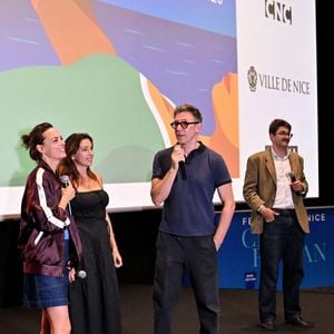Michel Hazanavicius, le réalisateur de OSS 117 : le Caire, Nid d'espions, a présenté son film qu'il a mis en scène en 2006, dans le cadre des projections des films cultes lors de la 8ème édition du Festival Cinéroman à Nice au Pathé Gare du Sud, le 3 octobre 2026. Pour cette séance 20 ans après sa première diffusion, Michel etait accompagné par deux actrices du casting, à savoir sa femme Bérénice Béjo et Aure Atika, puis Charles Benoin, producteur et l'un des organisateurs du Festival. © Bruno Bebert / Dominique Jacovides / Bestimage