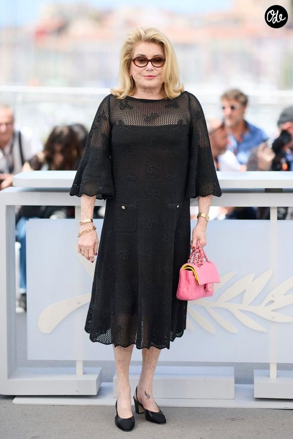 Catherine Deneuve - Photocall du film "Marcello Mio" (Compétition) lors du 77ème Festival International du Film de Cannes (14 - 25 mai 2024), le 22 mai 2024. © Moreau / Jacovides / Bestimage