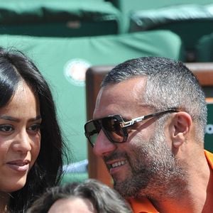 Heureusement, Amel Bent précise que la sienne de réponse avait été "positive".

Amel Bent et son ami Patrick Antonelli - People aux Internationaux de France de tennis de Roland Garros à Paris, le 5 juin 2014. © Giancarlo Gorassini/Bestimage
