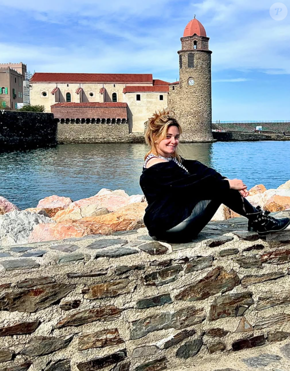 Delphine de "Mariés au premier regard" à Colliure, le 6 avril 2024