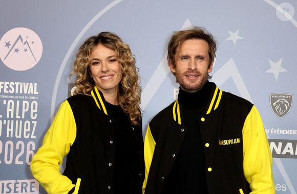 Elodie Fontan et son compagnon Philippe Lacheau - Tapis rouge lors du 29ème Festival International du Film de Comédie de l'Alpe d'Huez le 21 Janvier 2026. © Dominique Jacovides/Bestimage