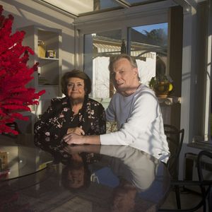 Cléo, la veuve d’Herbert Léonard, s'est confié à "Paris Match".


Herbert Léonard et sa femme Cléo chez eux à Barbizon en 2016. © JLPPA / Bestimage