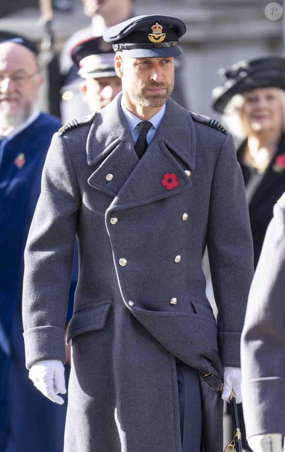 Le prince William, prince de Galles lors de la cérémonie du dimanche du souvenir au cénotaphe de Londres. Royaume-Uni, le 9 novembre 2025. © GOFF  / BESTIMAGE