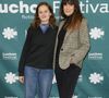 Avec son mari Jérôme (Éric Caravaca), elle recrute Tess (Lucie Fagedet), jeune fille au pair qui a l'air parfaite mais avec qui elle se sent rapidement mal à l'aise au contraire du reste de la famille.

Exclusif - Melanie Doutey et Lucie Fagedet lors de la 25ème édition du Festival TV de Luchon le 7 février 2025.
© Patrick Bernard / Bestimage