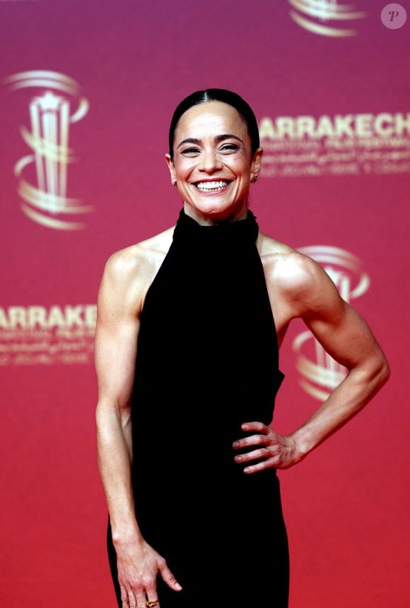 Alice Braga - Tapis rouge dans le cadre de la 22ème édition du Festival International du Film de Marrakech le 2 décembre 2025. © Dominique Jacovides/Bestimage