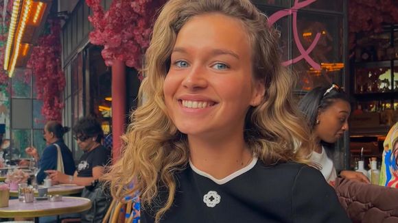 PORTRAIT Miss France 2026 : 19 ans et magnifiques yeux bleus, qui est Victoire Dupuis élue Miss Normandie ?