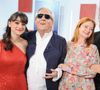 Contre toute attente, Éric et Cécile sont tombés amoureux au fil des années.

Gilbert Montagne, son épouse Nikole, leur petite fille Elsa et Michel Drucker- Enregistrement de l'émission Vivement dimanche au studio Rive Gauche , présentée par Michel Drucker . Diffusion sur France 3 le 29/03/2026. Photos prises le 18 mars 2026.
© Guillaume Gaffiot / Bestimage