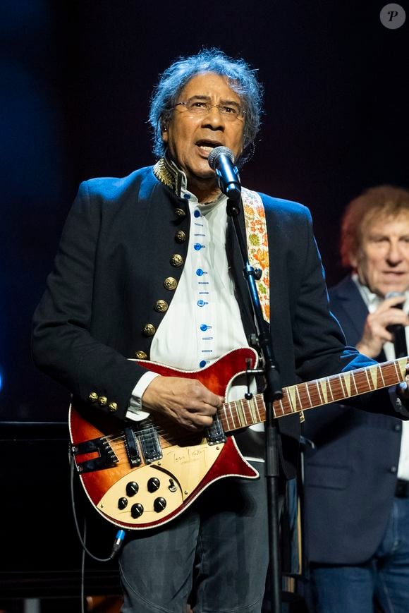 Laurent Voulzy - Scène du Gala de la Fondation Recherche Alzheimer placée sous le signe de l’émotion et du partage avec un concert unique sur le thème "2 générations chantent pour la 3ème" à l’Olympia à Paris le 17 mars 2025. © Olivier Borde - Bertrand Rindoff/Bestimage
