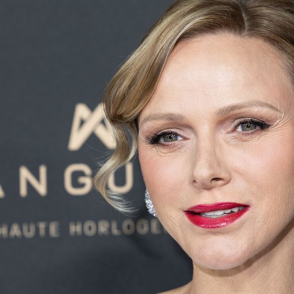 La princesse Charlène de Monaco au photocall de la 69ème cérémonie du Ballon D'Or 2025 au théâtre du Châtelet à Paris, France, le 22 septembre 2025. © Cyril Moreau/Bestimage