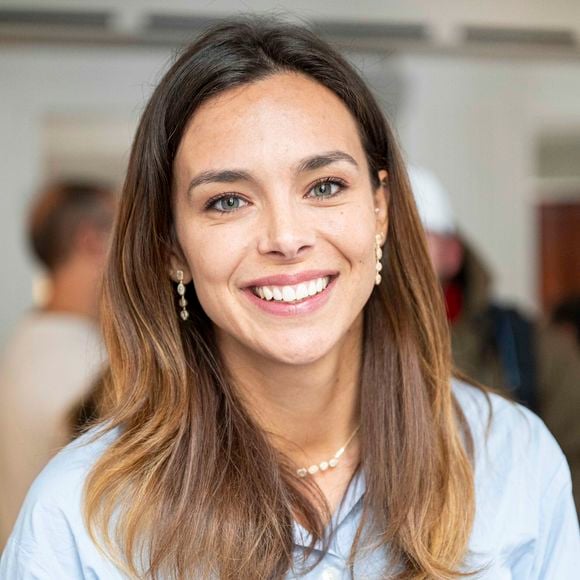 Marine Lorphelin, ancienne Miss France, poursuit sa carrière dans la médecine.

Marine Lorphelin - Conférence de presse  pour la course des dix km d’UNICEF à Paris. 
© Pierre Perusseau / Bestimage
