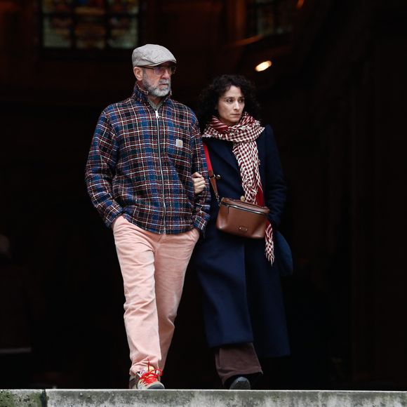 Eric Cantona et sa femme Rachida Brakni - Sorties des obsèques de Niels Arestrup à l'Église Saint-Roch à Paris. Le 10 décembre 2024
© Christophe Clovis / Bestimage