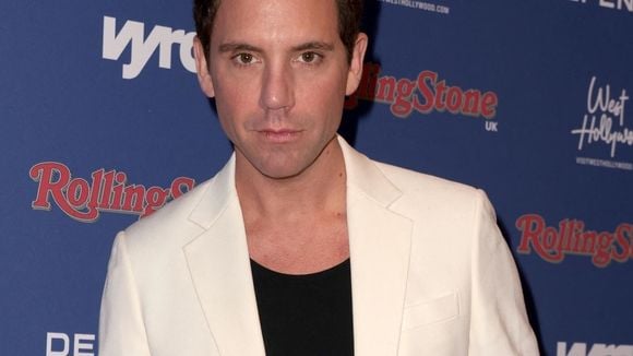 Mika au festival Papillons de Nuit : son geste adorable en coulisses pour une famille de voisins