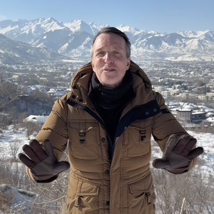 Stéphane Rotenberg présente la nouvelle édition de Pékin Express qui se déroulera au Kazakhstan Photo DR