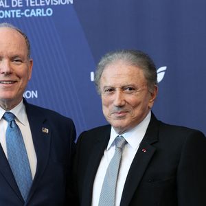 Le prince Albert II de Monaco et Michel Drucker lors de la 65e édition du Festival TV de Monte-Carlo, au Monte Carlo Beach, le 12 juin 2026.

© Claudia Albuquerque / Bestimage
