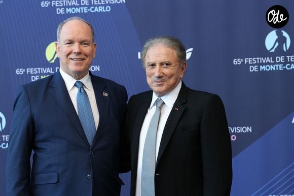 Le prince Albert II de Monaco et Michel Drucker lors de la 65e édition du Festival TV de Monte-Carlo, au Monte Carlo Beach, le 12 juin 2026.

© Claudia Albuquerque / Bestimage