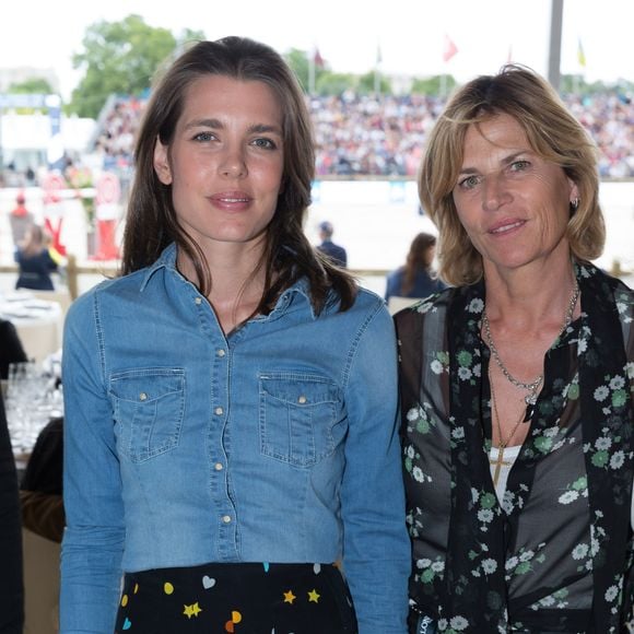 Intérieur - Exclusif - Charlotte Casiraghi et Virginie Coupérie-Eiffel - People dans le pavillon Eiffel décoré par Luxury Living lors du Longines Paris Eiffel Jumping au Bois de Boulogne à la plaine de Jeux de Bagatelle à Paris le 2 juillet 2016. 
© Olivier Borde / Veeren / Bestimage