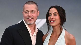 Brad Pitt : Plongée dans la marque de bijoux ultra-luxe que dirige sa chérie Inès de Ramon