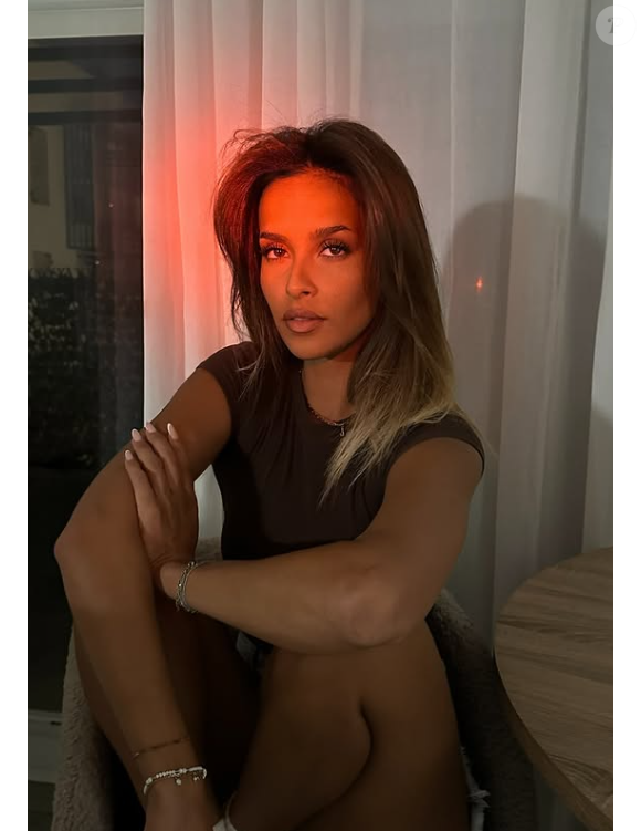 Parmi les 30 prétendantes à la couronne, Julie Zitouni, Miss Provence 2025.

Julie Zitouni, Miss Provence 2025 en route pour Miss France 2026.