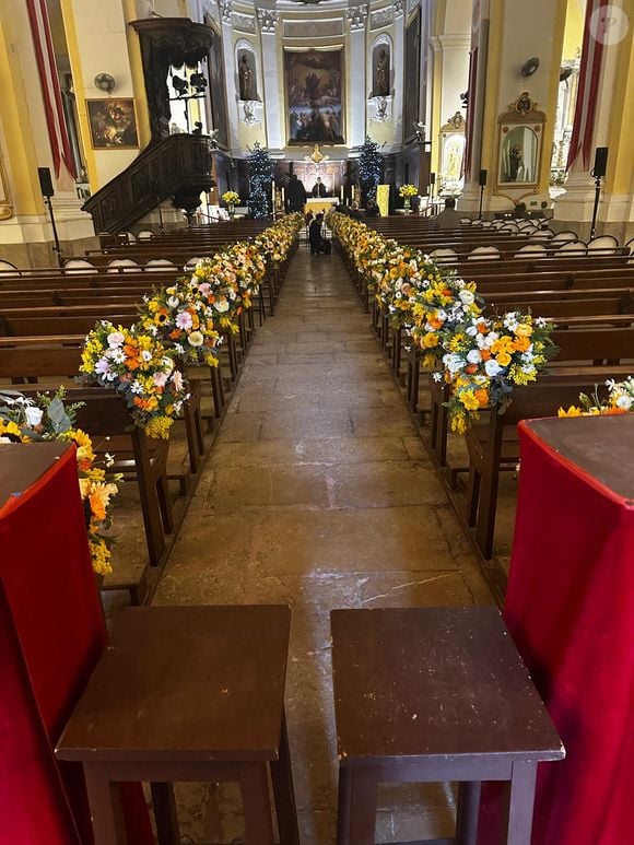 Exclusif - L'église de Saint-Tropez se prépare pour les obsèques de Brigitte Bardot, France, le 6 janvier 2026. Brigitte Bardot, figure emblématique du cinéma français et icône internationale, est décédée le 28 décembre 2025 à l'âge de 91 ans dans sa mythique propriété de La Madrague, à Saint-Tropez (France). agence/ bestimage