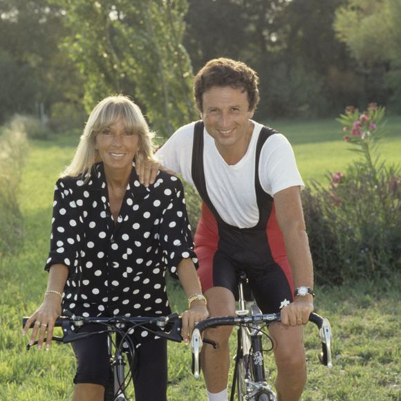 Archives - En France, en vacances dans les Alpilles, Michel DRUCKER et sa femme Dany SAVAL. Date inconnue
© Alain Canu via Bestimage