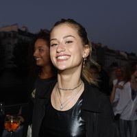 À 20 ans, Sasha est une jeune mariée ! La sublime fille de Filip Nikolic a dit oui loin de la France et partage des photos de la cérémonie