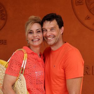 Les festivités se sont poursuivies sur la plage de Lespecier, à Mimizan, sur la côte landaise.

Élodie Gossuin et son mari Bertrand Lacherie au photocall du village lors des Internationaux de France de Tennis de Roland Garros 2026, à Paris, France, le 30 mai 2026. © Dominique Jacovides/Bestimage



Photocall at the Roland Garros 2026 Tennis International Village, in Paris, France, on May 30, 2026.