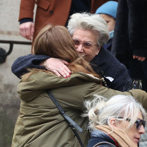 Françoise Laborde arrivant à la cérémonie des obsèques de Catherine Laborde à l'église Saint-Roch à Paris, France, le 6 février 2025. L'emblématique présentatrice météo de TF1 est décédée le 28 janvier 2025 à l'âge de 73 ans, des suites d'une démence à corps de Lewy, une maladie neurodégénérative dont Catherine Laborde souffrait depuis 2014. Photo par Jerome Domine/ABACAPRESS.COM