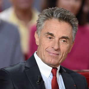 C’est au magazine "Télé Cable Sat" que Gérard Holtz a expliqué la véritable raison derrière son départ de France Télévisions.

Gérard Holtz - Enregistrement de l'émission "Vivement Dimanche" à Paris le 04 novembre 2015 et qui sera diffusée le 08 novembre, France télévisions en Féte. Le magazine sportif "Stade 2" fête ses 40 ans alors que l'émission "Télématin"" fête ses 30 ans. © Coadic Guirec / Bestimage