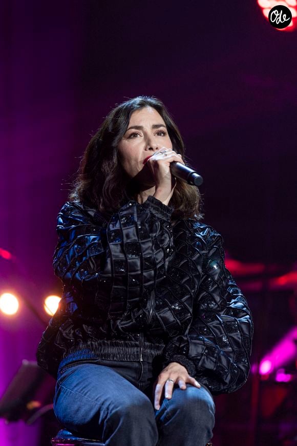 "Il y a des années que j'en ai envie", a-t-elle avoué.

Exclusivité - Olivia Ruiz sur scène lors du concert « Leurs voix pour l'espoir », diffusé le 5 juillet en prime time sur C8, à l'Olympia à Paris le 11 mars 2024.
© Perusseau / Bellak / Bestimage
