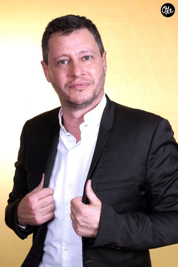 Exclusif - Portrait de Jonathan Dassin lors de l'enregistrement de l'émission "Chez Jordan de Luxe" à Paris. Le 21 octobre 2024
© Cédric Perrin / Bestimage