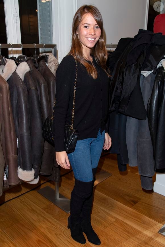 Exclusif -  Emilie Broussouloux et Charlotte Lemay lors de la Soirée La Canadienne X Nobis pour le lancement de la nouvelle collection Nobis dans leur nouvelle boutique au 39 rue du Four à Paris , le 13 novembre 2019. © Pierre Perusseau / Bestimage