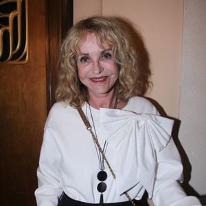 Il s'agit bien entendu de Fanny Cottençon
Fanny Cottençon - 31ème Gala de l'Espoir donné au profit de la recherche contre le cancer au théâtre des Champs-Elysée à Paris le 14 octobre 2025. © Philippe Baldini/Bestimage