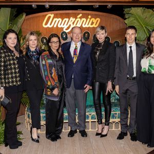 Mélanie-Antoinette de Massy, Camille Gottlieb, la princesse Stéphanie, le prince Albert II de Monaco, la princesse Charlene, Louis Ducruet et sa femme Marie lors de l’inauguration du restaurant Amazonico Monte-Carlo à Monaco le 4 avril 2024.
© Olivier Huitel / Pool Monaco / Bestimage