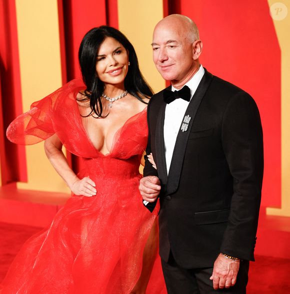 Lauren Wendy Sánchez et Jeff Bezos assistent à la 2024 Vanity Fair Oscar Party Hosted By Radhika Jones au Wallis Annenberg Center for the Performing Arts le 10 mars 2024 à Beverly Hills, Californie. Photo par Anne Barson/ABACAPRESS.COM