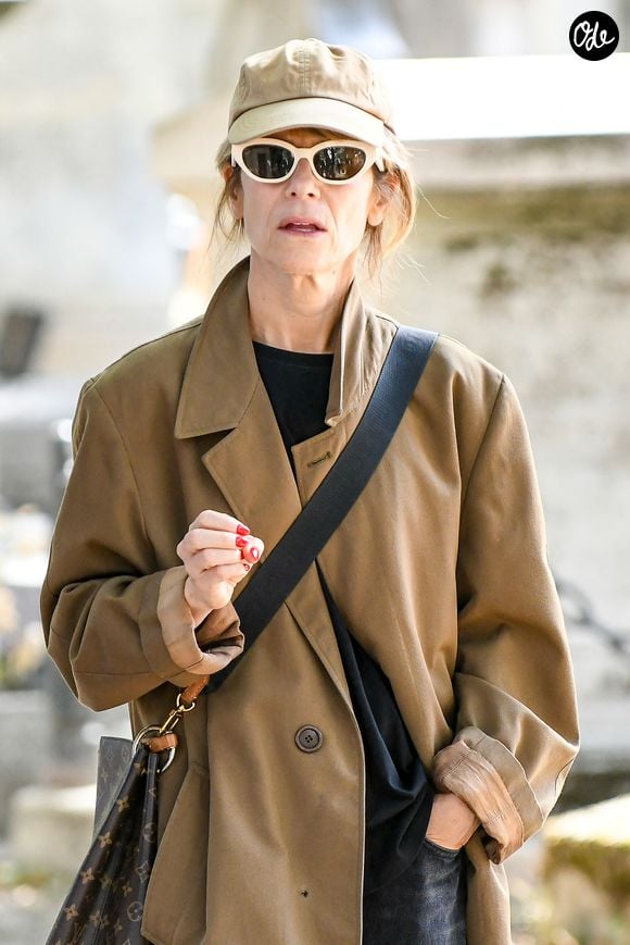 Marina Foïs aux arrivées des obsèques de Catherine Ringer, la chanteuse des Rita Mitsouko, au cimetière de Montmartre, dans le 18ème arrondissement de Paris, France, le 19 septembre 2026. © Bestimage