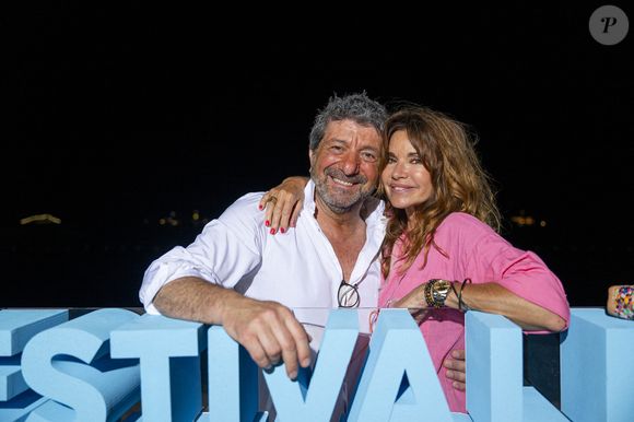 Depuis leur mariage, les tourtereaux forment une belle famille recomposée, unie et apaisée.

Exclusif - Philippe Warrin et sa femme Ingrid Chauvin - Soirée en collaboration avec la marque de Rhum de JoeyStarr « Carnival » au restaurant Neptune à Monaco lors du 64ème Festival de Télévision de Monte Carlo le 14 juin 2025. © Pierre Perusseau / Osuna / Bestimage