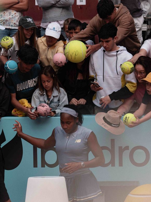 Coco Gauff pendant son match contre Ann Li au WTA 1000 de Madrid, le 26 avril 2025. © Khadim Sylla / PsnewZ / Bestimage