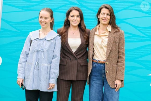 Mélanie-Antoinette de Massy, Charlotte Casiraghi et la princesse Alexandra de Hanovre lors de la sixième journée du Rolex Monte-Carlo Masters au Monte-Carlo Country Club de Monaco, le 10 avril 2026. © Claudia Albuquerque/Bestimage