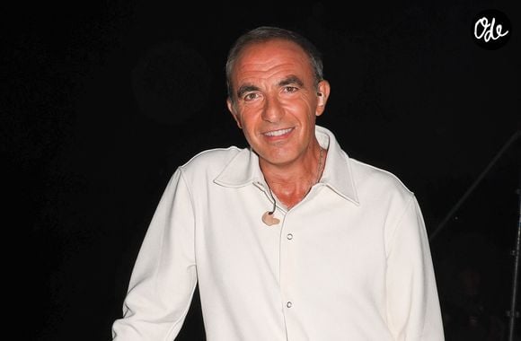 Exclusif - Nikos Aliagas lors de la 3ème édition du festival L’Humour à la Plage à Juan les Pins, France, le 26 juin 2026. © Bebert-Tribeca/Bestimage