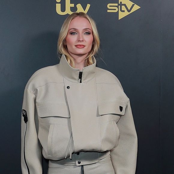 Londres, ROYAUME-UNI - Photocall pour la nouvelle série ITV JOAN, Sophie Turner.