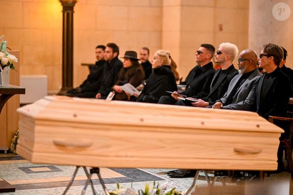 Au cimetière du Père Lachaise

Lloyd Klein - Obsèques de Jocelyne Wildenstein (femme chat) au crématorium du cimetière du Père-Lachaise à Paris, France, le 23 janvier 2025. © Pierre Perusseau/Bestimage