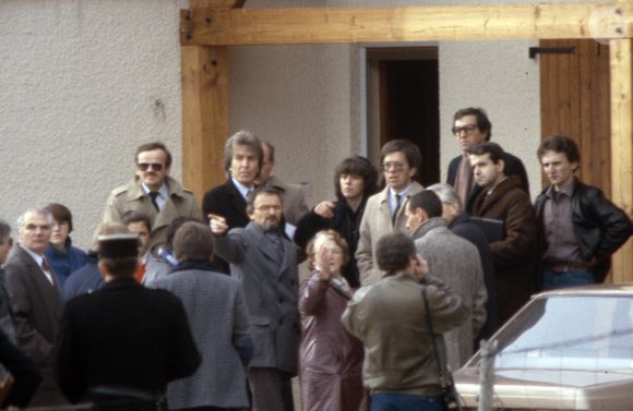 Archives - Christine et Jean Marie Villemin, Monique Villemin, le juge Lambert lors d'une reconstitution dans l'affaire Gregory Villemin. Le 31 octobre 1985