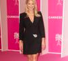 Heureusement, les regards en disent parfois plus longs que les discours et l'actrice belge a craqué à son tour pour le franco-canadien...

Virginie Efira durant la seconde soirée du 4eme Canneséries au Palais des Festivals à Cannes, le 9 octobre 2021. Crédit Christophe Aubert via Bestimage