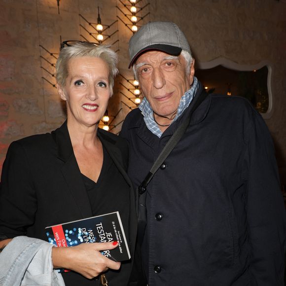 Exclusif - Gérard Darmon et sa femme Christine - Dédicace du livre de Jean Testanière "Messager de l'invisible" avec S.Vartan et V.Jannot chez Paillettes à Paris le 19 septembre 2024. © Coadic Guirec/Bestimage