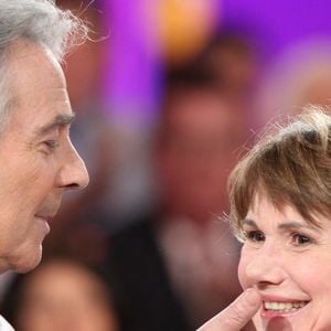 Pierre Arditi, Miou Miou lors de l'enregistrement de l'émission Vivement Dimanche a Paris, France, le 23 avril 2008. Photo Max Colin/ABACAPRESS.COM