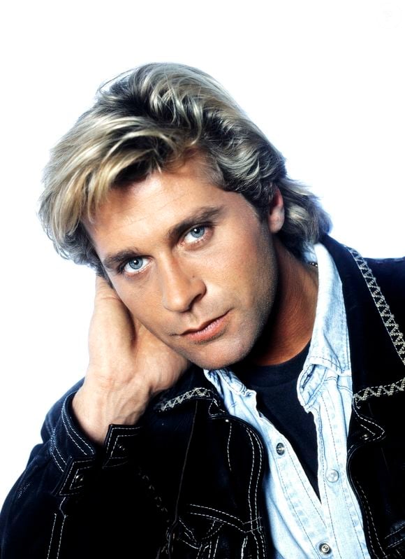Archives - Le Chanteur Jean-Pierre François en 1989. Crédit photo : Cédric Perrin / Bestimage