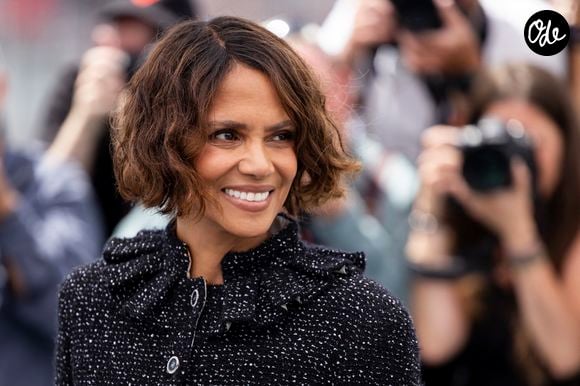 L'icône du cinéma prône une beauté authentique basée sur la sagesse et l'acceptation de soi.

Halle Berry - Photocall du jury des longs métrages lors du 78ème Festival International du Film de Cannes, le 13 mai 2025. 

© Jacovides / Moreau / Bestimage