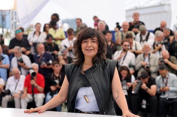 Romane Bohringer au photocall de "Dites-lui que je l'aime" (Séance spéciale) lors du 78ème Festival International du Film de Cannes, le 19 mai 2025. © Jacovides / Moreau / Bestimage