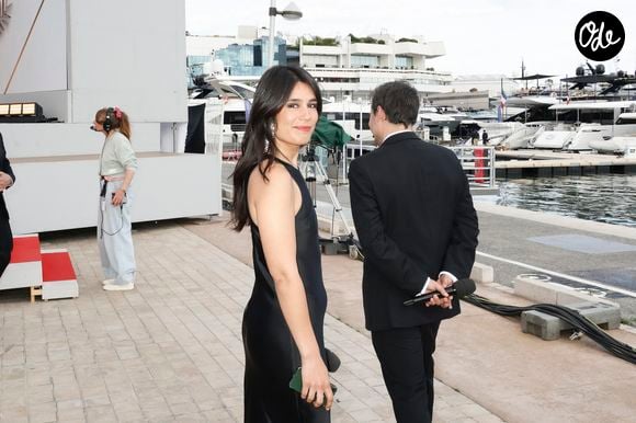 Exclusif - Emilie Tran-Nguyen - Plateau de l'émission "C à vous" lors du 78ème Festival International du Film de Cannes le 17 mai 2025. © Jack Tribeca / Bestimage